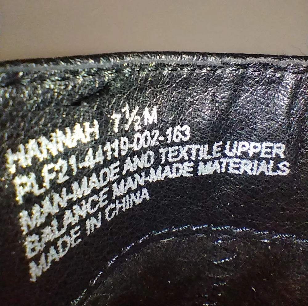 Wonderly Hannah Women's Black Faux Leather Chelsea Ankle Boots size 7.5M